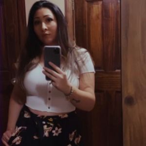 Meet your Posher, Esther